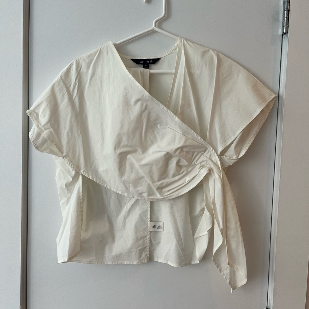 Asymmetrical Women's White Wrap Crop Top